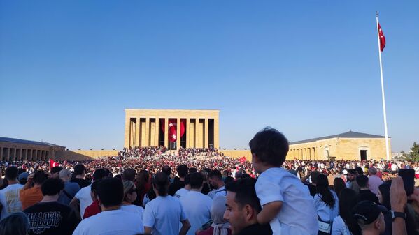 Anıtkabir, en yoğun günlerinden birini yaşadı. - Sputnik Türkiye