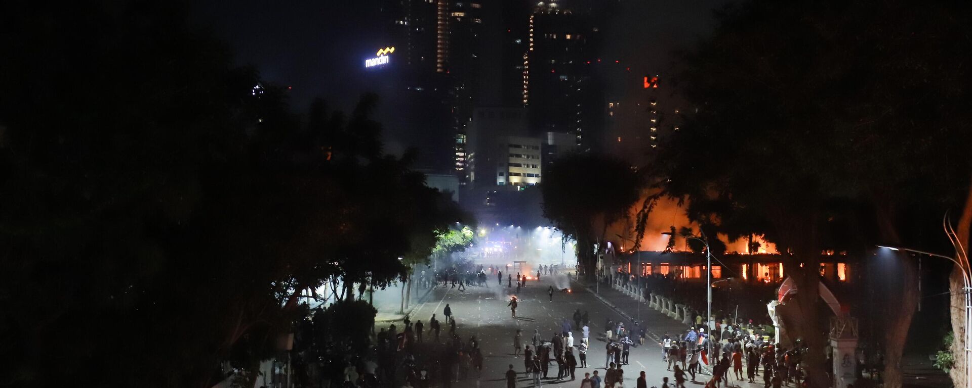 'Endonezya, Batı tarafından kurgulanmış bir renkli devrimle saldırmak için son derece uygun bir hedef' - Sputnik Türkiye, 1920, 31.08.2025