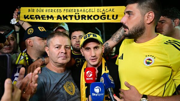 Kerem Aktürkoğlu, Fenerbahçe Kulübü'ne transferi için İstanbul'a geldi - Sputnik Türkiye