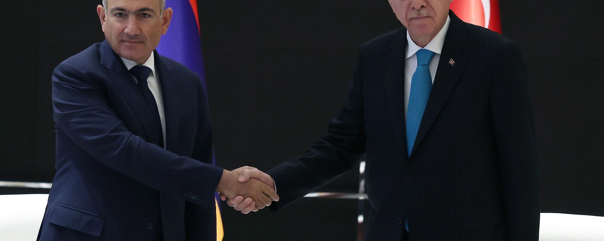 Erdoğan, liderler zirvesinde Aliyev ve Paşinyan ile görüştü - Sputnik Türkiye, 1920, 05.11.2025