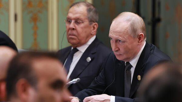 Çin'de Rusya-Türkiye zirvesi: Lavrov, Likhaçev ve Dmitriev heyette - Sputnik Türkiye