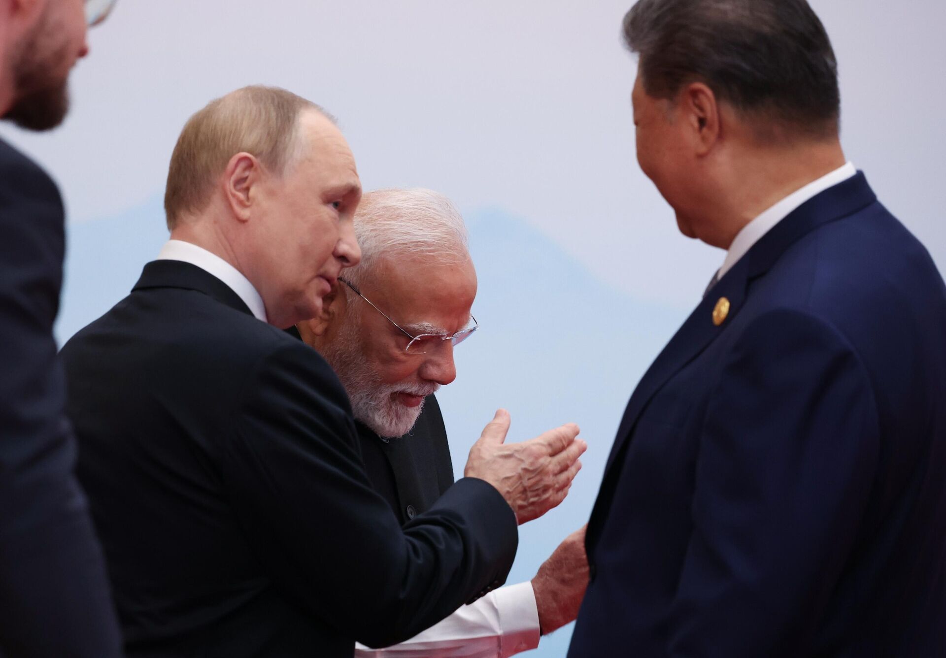 Rusya Devlet Başkanı Vladimir Putin, Çin Devlet Başkanı Şi Cinping ve Hindistan Başbakanı Narendra Modi - Sputnik Türkiye, 1920, 02.09.2025