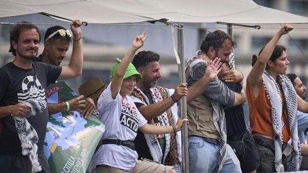 Gazze'ye yardım gemisi Barselona'dan yola çıktı - Sputnik Türkiye