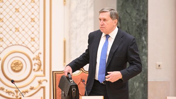 Yuri Ushakov, el asesor del presidente ruso para asuntos internacionales - Sputnik Türkiye