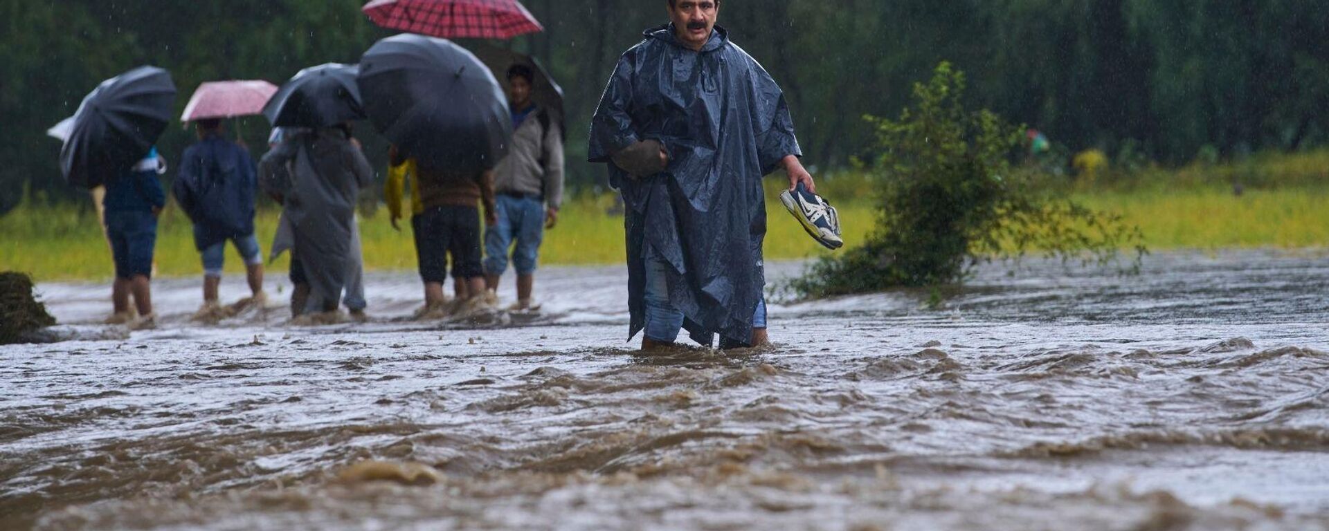 Hindistan'ın Pencab eyaletinde sel felaketi - Sputnik Türkiye, 1920, 03.09.2025