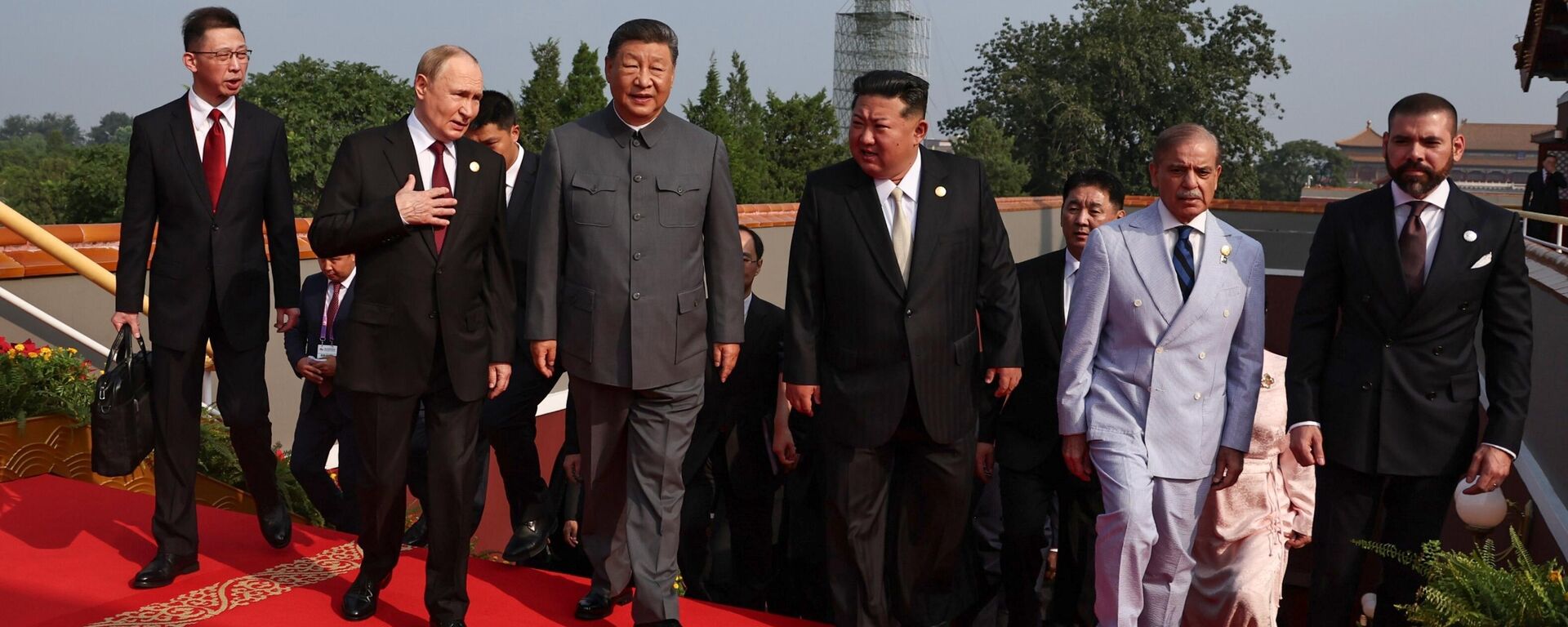 الرئيس الروسي فلاديمير بوتن، والرئيس الصيني شي جين بينغ، ورئيس دولة كوريا الديمقراطية الشعبية كيم جونج أون - Sputnik Türkiye, 1920, 03.09.2025