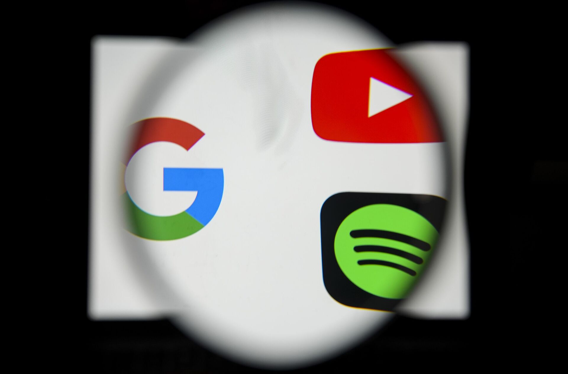 Google'daki kesinti sona erdi - Sputnik Türkiye, 1920, 04.09.2025