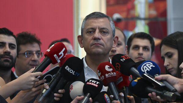CHP Genel Başkanı Özgür Özel - Sputnik Türkiye