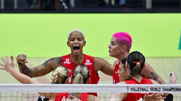 Filenin Sultanları finalde sahne alıyor! 2025 Dünya Voleybol Şampiyonası Türkiye - İtalya maçı ne zaman?
 - Sputnik Türkiye