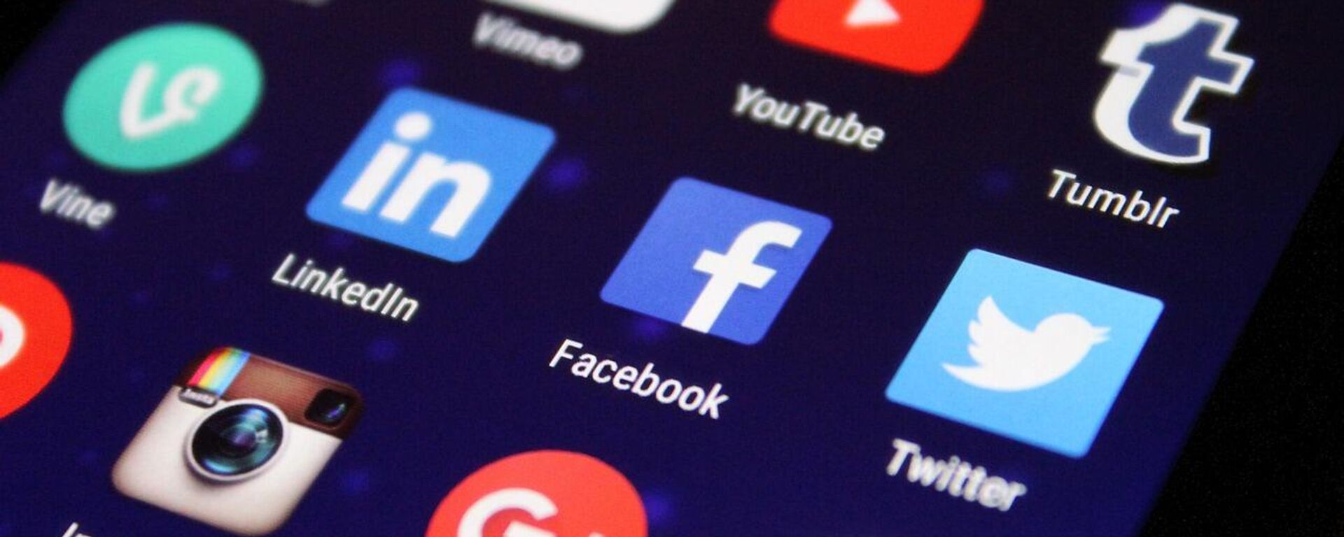 Instagram, YouTube, X, Facebook, WhatsApp 8 Eylül 2025’te erişim sorunu mu var? - Sputnik Türkiye, 1920, 04.10.2025