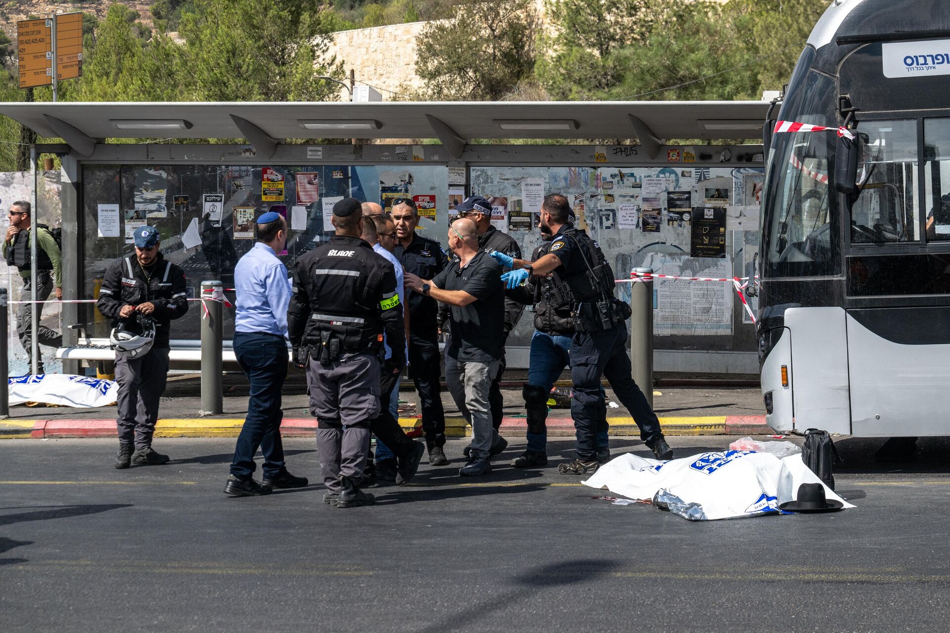 Kudüs'te silahlı saldırı: En az 5 kişi hayatını kaybetti, ağır yaralılar var - Sputnik Türkiye, 1920, 08.09.2025