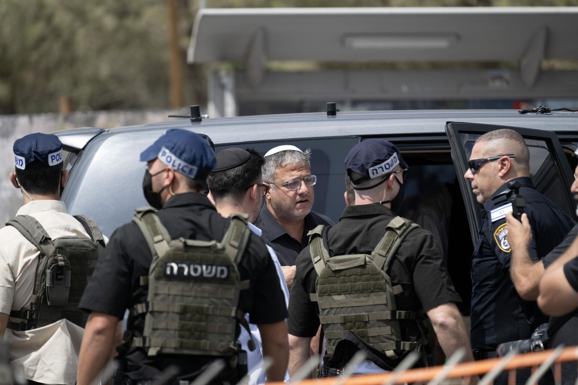 Kudüs'te silahlı saldırı: En az 5 kişi hayatını kaybetti, ağır yaralılar var - Sputnik Türkiye, 1920, 28.12.2025