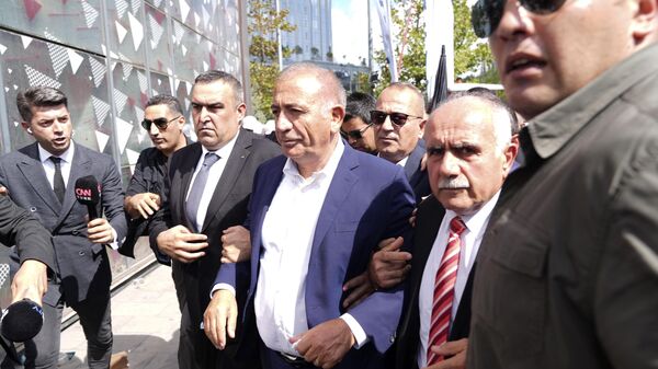 CHP'nin İstanbul İl Başkanlığı'na gelen Gürsel Tekin - Sputnik Türkiye