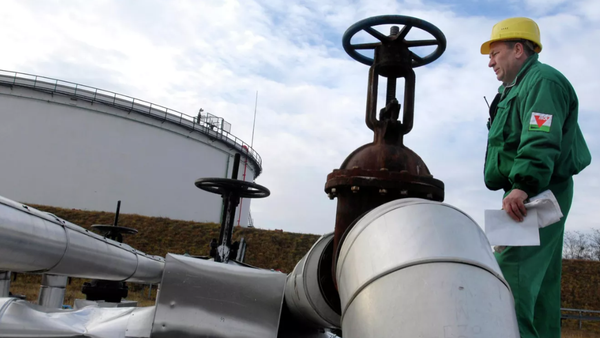 Petrol boru hattı vanası - Sputnik Türkiye