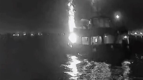 Gazze'ye yardım gemisi saldırıya uğradı: Tunus'taki limanda dron saldırısı düzenlendi - Sputnik Türkiye