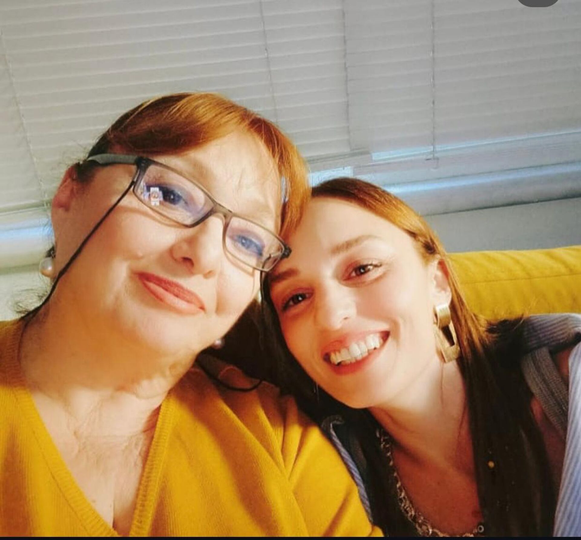 Nilperi Şahinkaya sosyal medya  - Sputnik Türkiye, 1920, 15.09.2025