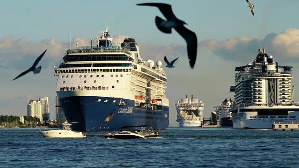 The Celebrity Summit cruise ship prepares to depart from PortMiami, Saturday, Nov. 27, 2021, in Miami.  - Sputnik Türkiye