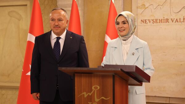 Bakan Göktaş İç Anadolu Bölgesi Kadın Hizmetleri Bölgesel İstişare Toplantısında konuştu - Sputnik Türkiye