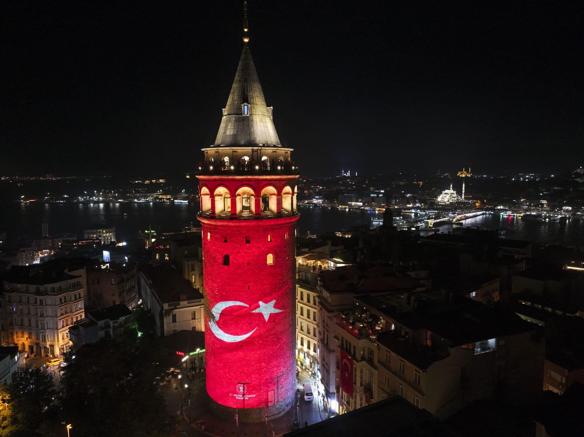12 Dev Adam'ın final heyecanı Galata Kulesi'nde: Gel, bu unutulmaz gecede sen de yerini al - Sputnik Türkiye, 1920, 14.09.2025
