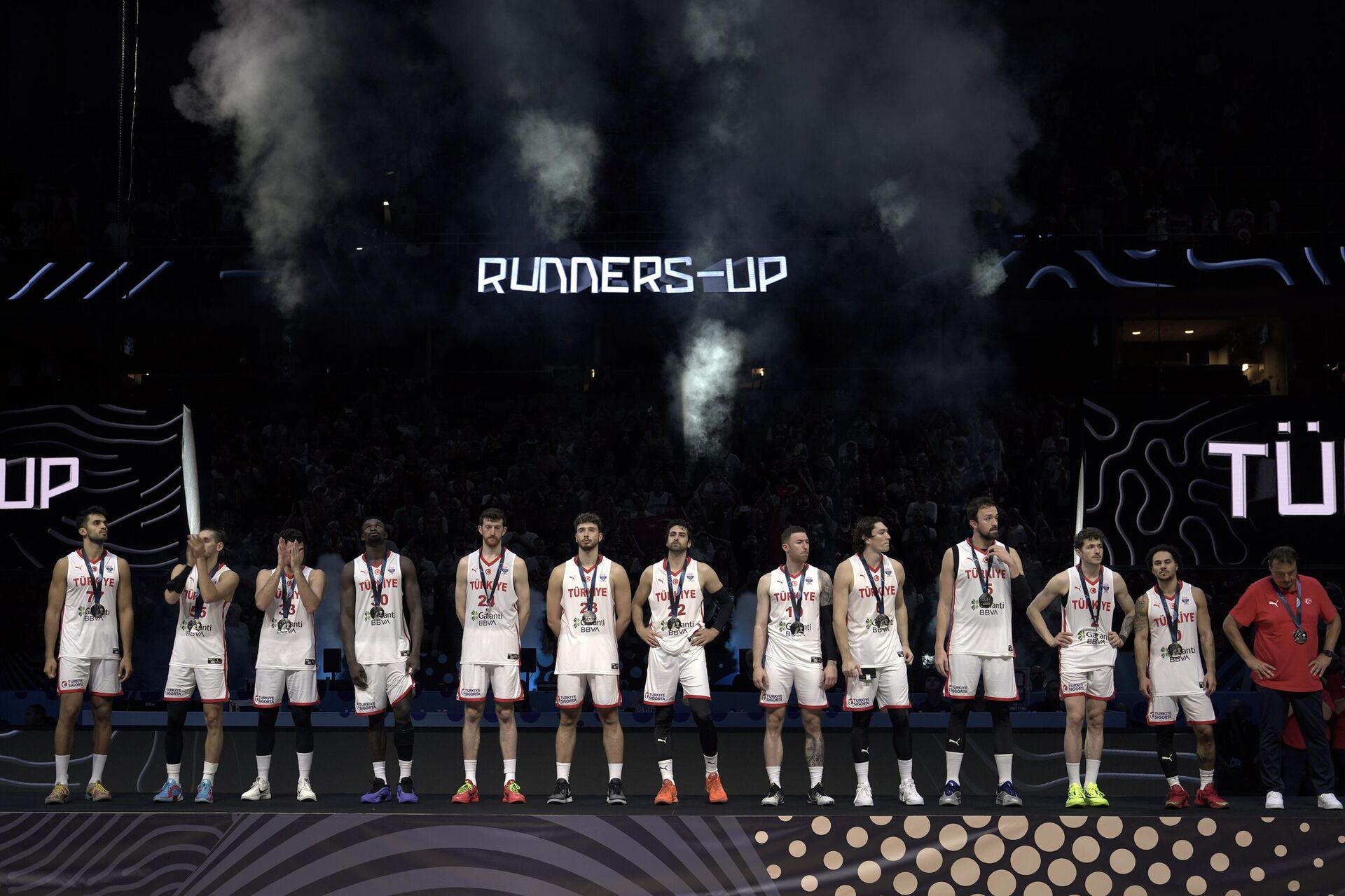 Kaptan Cedi Osman: Son 2 dakikada maçı kaybettik - Sputnik Türkiye, 1920, 21.12.2025