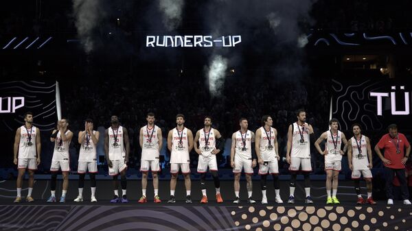 Kaptan Cedi Osman: Son 2 dakikada maçı kaybettik - Sputnik Türkiye