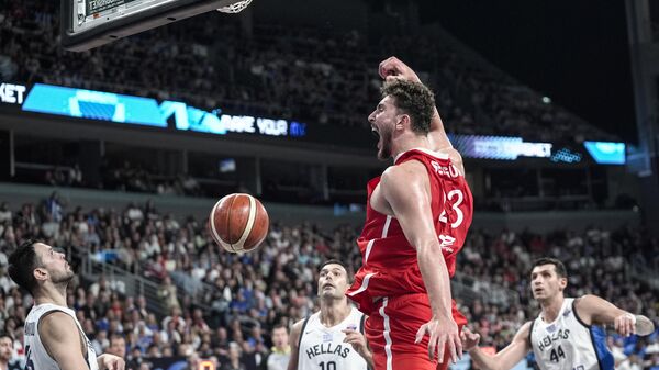 Alperen Şengün'den ilk açıklama: Bayrağımızı zirvede dalgalandırmak için elimden geleni yapacağım - Sputnik Türkiye