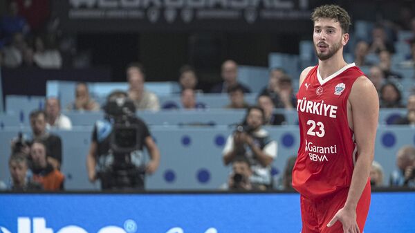 Alperen Şengün'den ilk açıklama: Bayrağımızı zirvede dalgalandırmak için elimden geleni yapacağım - Sputnik Türkiye