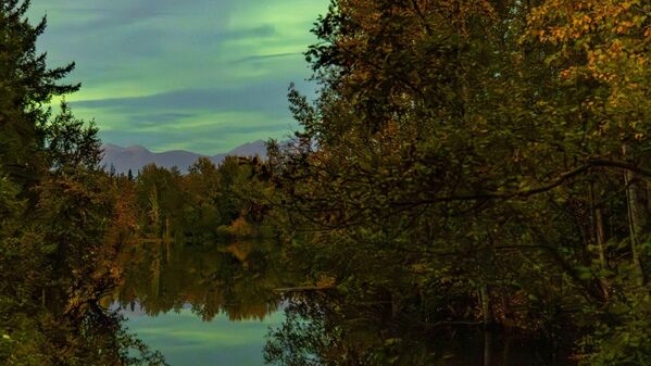 Alaska’da kuzey ışıkları şöleni, kuzey ışıkları hangi ülkelerden görülüyor? - Sputnik Türkiye