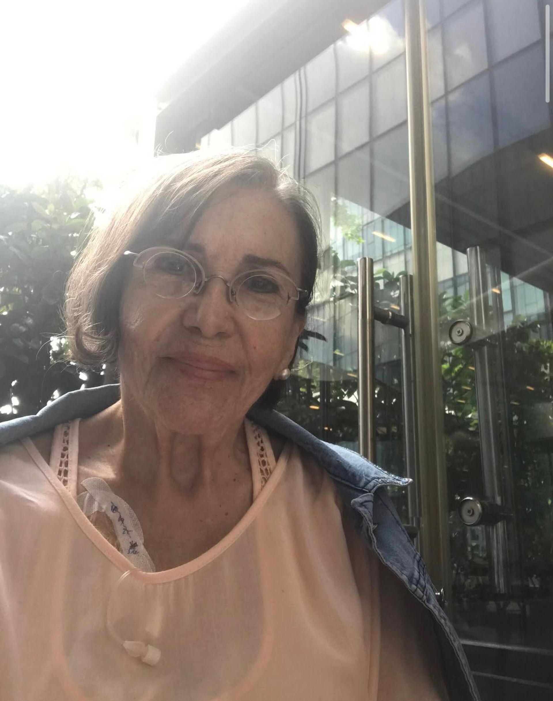 Gül Onat sosyal medya  - Sputnik Türkiye, 1920, 16.09.2025