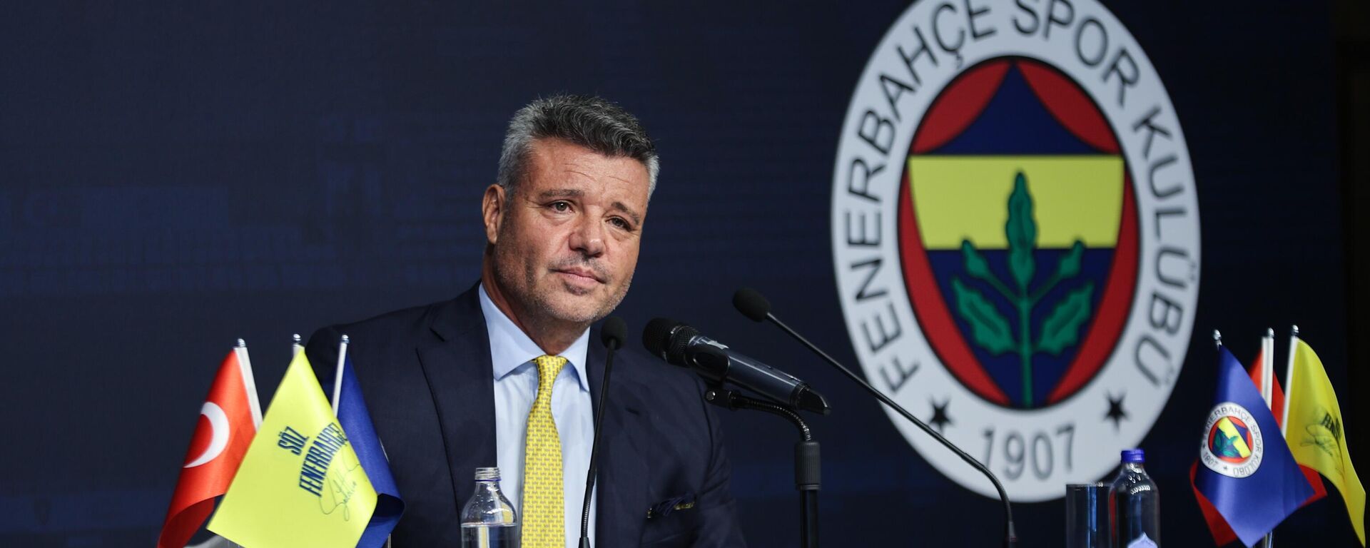 Sadettin Saran'dan Kutlualp'in çekilme kararı sonrası ilk açıklama geldi - Sputnik Türkiye, 1920, 24.11.2025