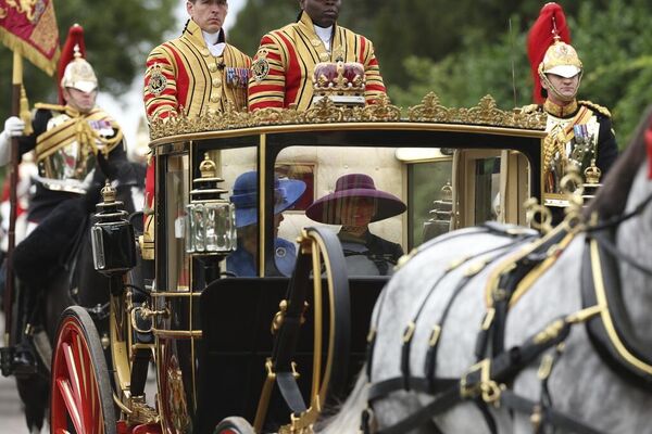 Kraliçe Camilla ve Melania Trump  - Sputnik Türkiye