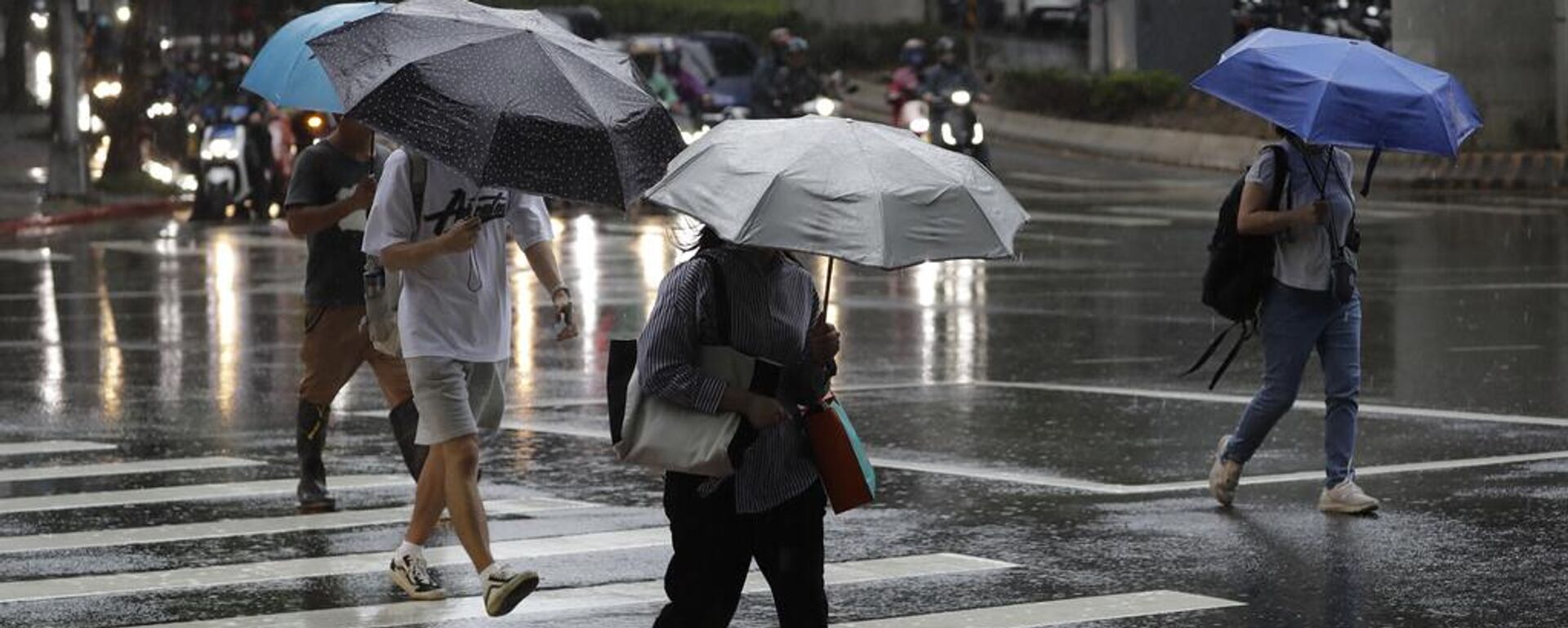 Ragasa Tayfun - Sputnik Türkiye, 1920, 23.09.2025