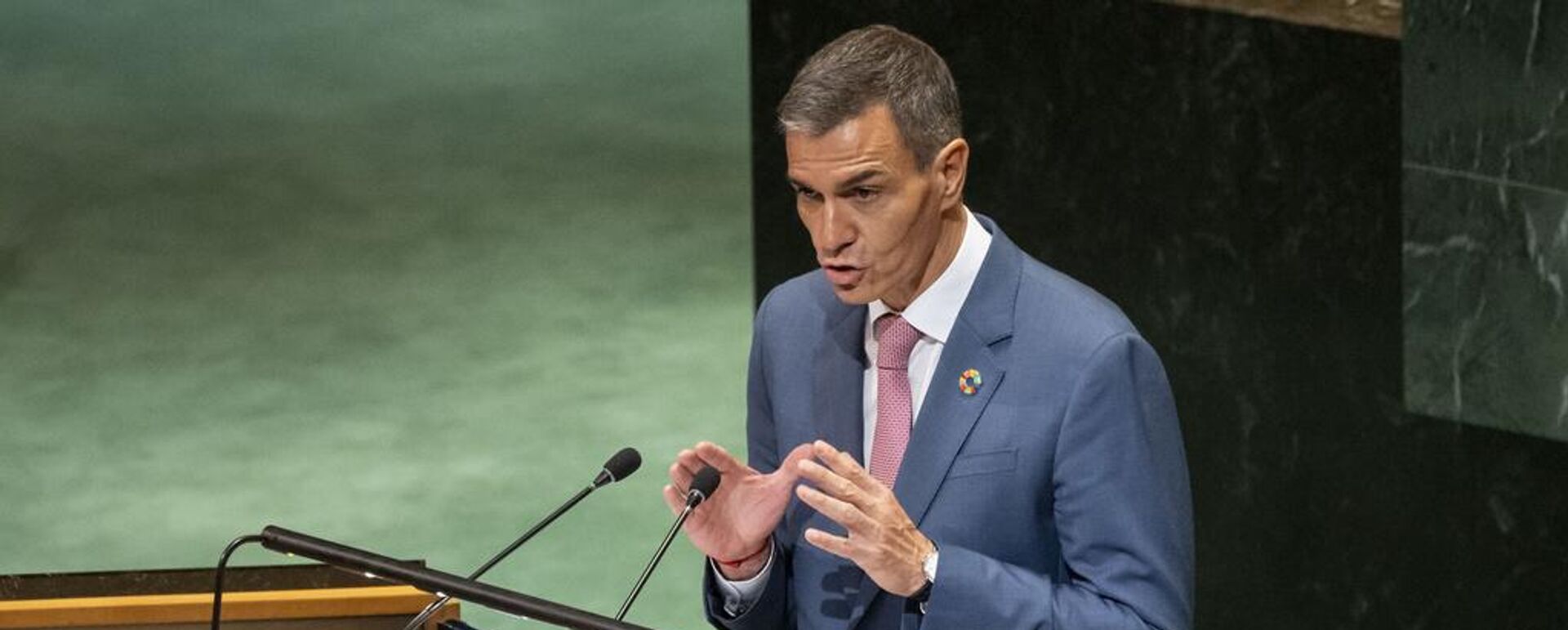 Pedro Sanchez - Sputnik Türkiye, 1920, 23.09.2025