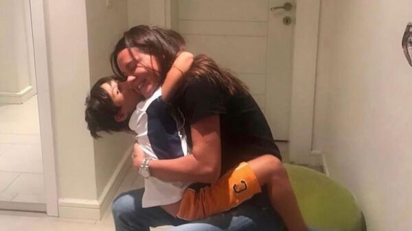 Ebru Şallı sosyal medya  - Sputnik Türkiye