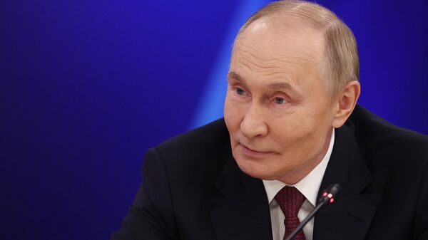 Rusya Devlet Başkanı Vladimir Putin Küresel Atom Forumu'nda konuştu - Sputnik Türkiye