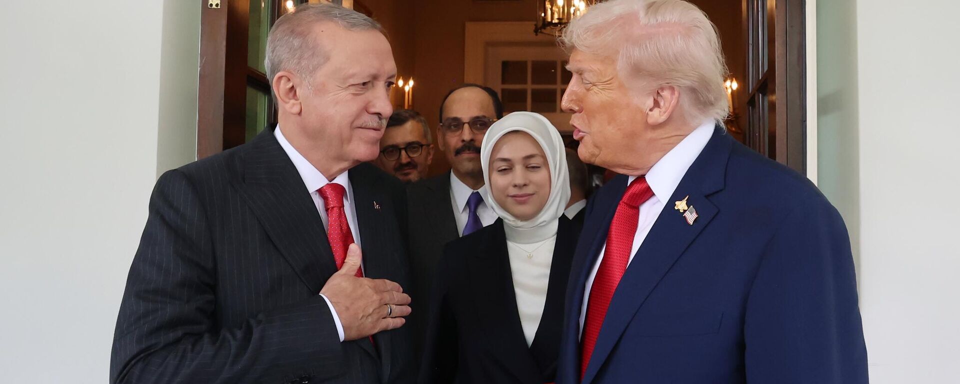 Cumhurbaşkanı Recep Tayyip Erdoğan, ABD Başkanı Donald Trump ile Beyaz Saray'da bir araya geldi.  - Sputnik Türkiye, 1920, 02.06.2026