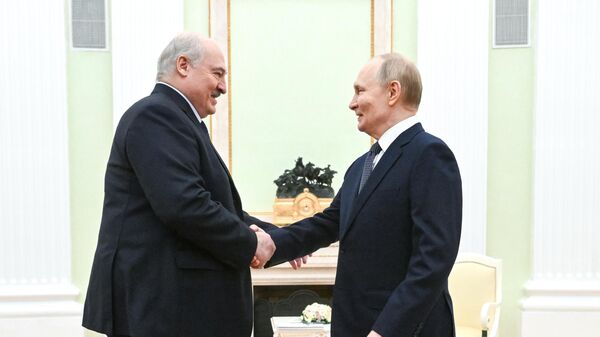 Rusya Devlet Başkanı Vladimir Putin ile Belarus Devlet Başkanı Aleksandr Lukaşenko - Sputnik Türkiye