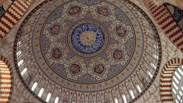 Restorasyondaki Selimiye Camisi'nin kubbe tezyinatı işlemi için yürütmeyi durdurma kararı
 - Sputnik Türkiye