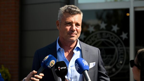 Sadettin Saran'dan ilk röportaj: Şampiyon olamayan başkanın görev süresi kısıtlanacak - Sputnik Türkiye