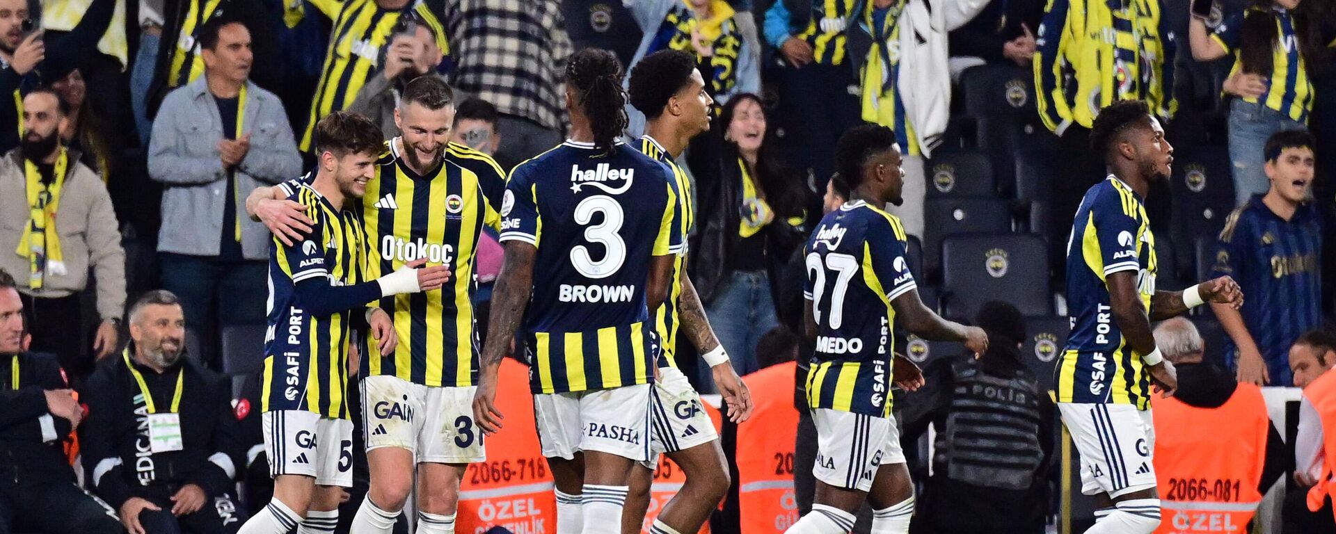 Fenerbahçe Avrupa Ligi'nde sahaya çıkıyor: Nice maçı ne zaman? Hangi kanalda? - Sputnik Türkiye, 1920, 28.09.2025
