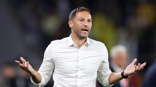 Galibiyet sonrası Tedesco: Saran ile konuştuğum şeyler özel, ailede konuşulan ailede kalır - Sputnik Türkiye