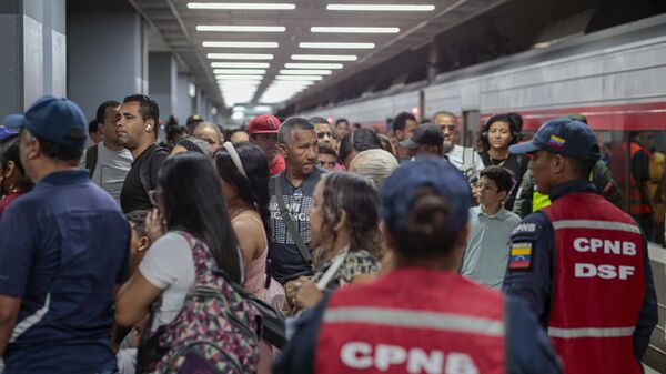 Karayipler'deki askeri tatbikat sonrası Venezüella'da afet ve silahlı çatışma tatbikatı yapıldı - Sputnik Türkiye