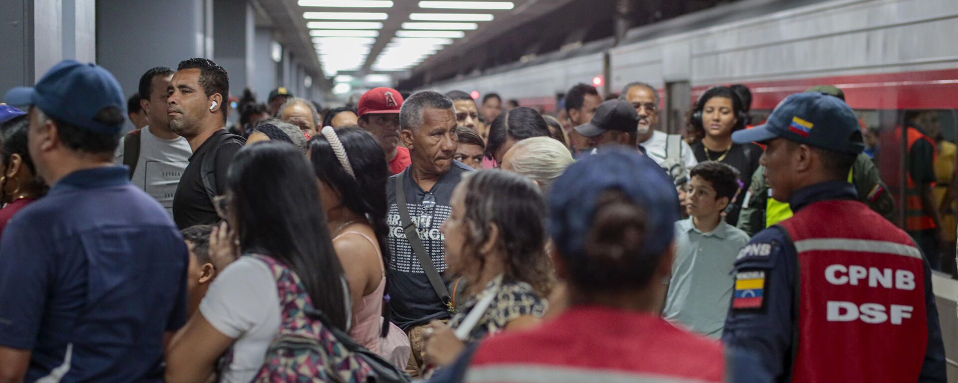 Karayipler'deki askeri tatbikat sonrası Venezüella'da afet ve silahlı çatışma tatbikatı yapıldı - Sputnik Türkiye, 1920, 29.09.2025