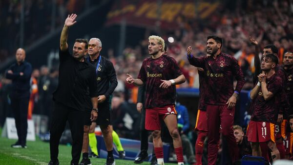 Liverpool zaferi sonrası Okan Buruk: Bir Türk takımının neler yapabileceğini gösterdik - Sputnik Türkiye