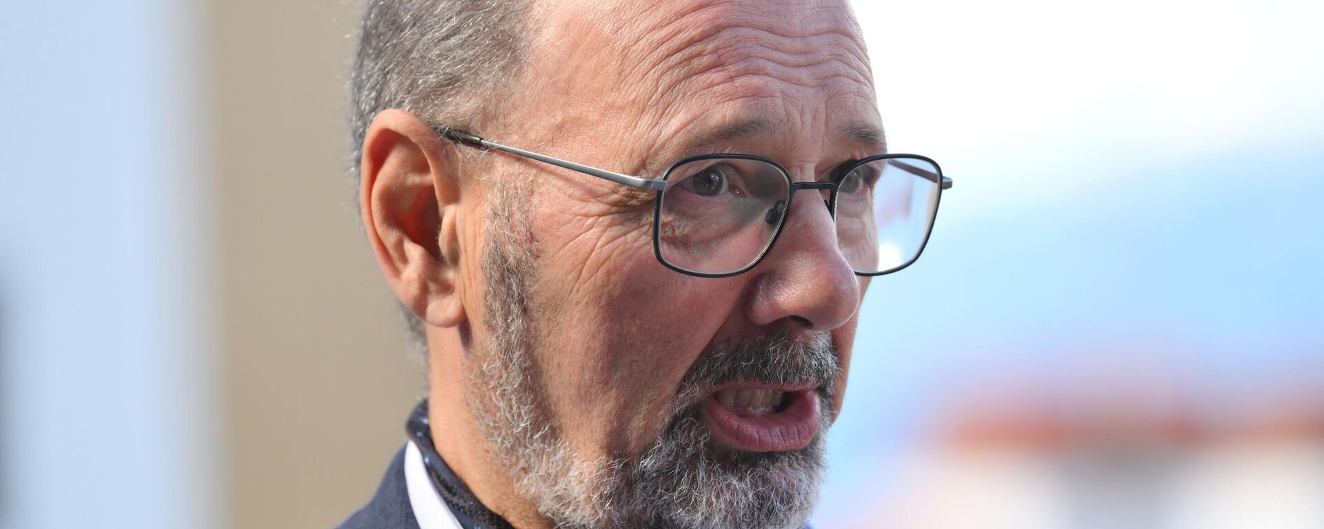 İngiltere'deki Kent Üniversitesi'nin siyaset bilimi uzmanı Prof. Richard Sakwa - Sputnik Türkiye, 1920, 02.10.2025