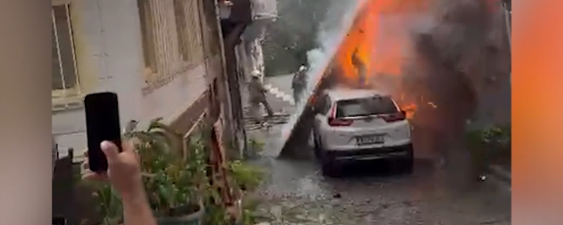 Beşiktaş'ta yangın - Sputnik Türkiye, 1920, 02.10.2025