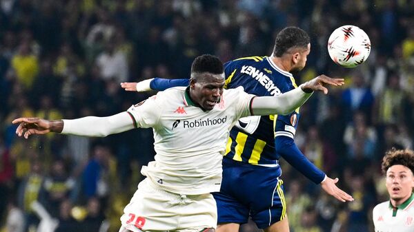 UEFA Avrupa Ligi'nin ikinci haftasında Fenerbahçe ile Nice takımları Chobani Stadı'nda karşılaştı - Sputnik Türkiye