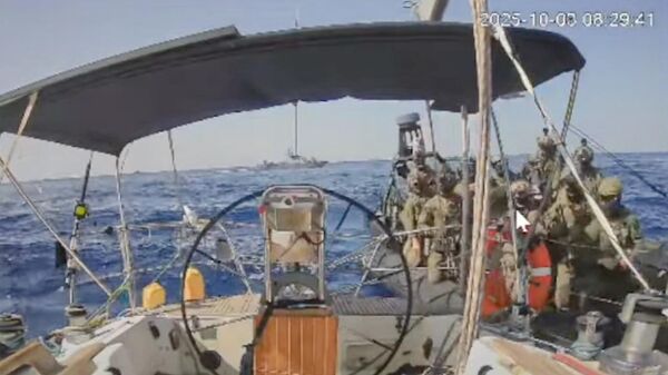 İsrail, Sumud Filosu'ndaki son gemi Marinette'ye müdahale etti İsrail, Sumud Filosu'ndaki son gemi Marinette'ye müdahale etti - Sputnik Türkiye