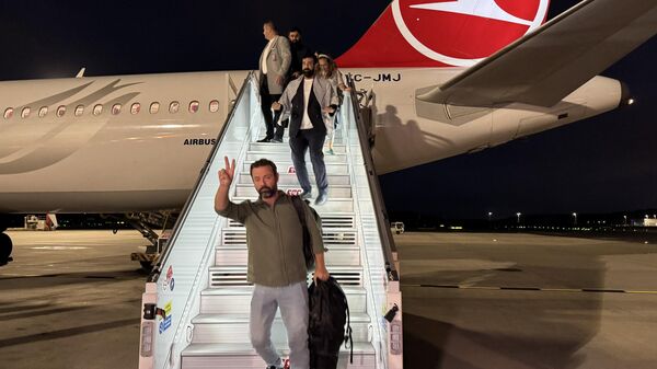 Sumud Filosu Türk aktivistleri İstanbul'a indi - Sputnik Türkiye