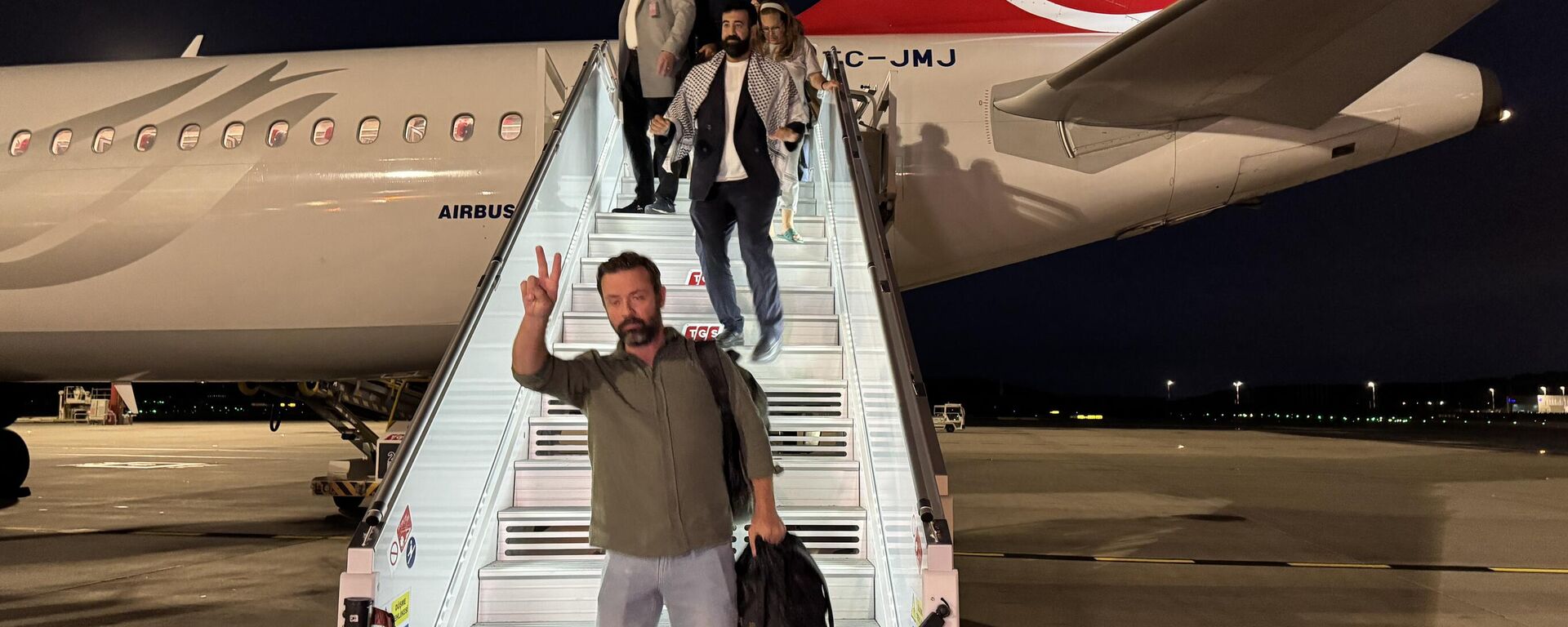 Sumud Filosu Türk aktivistleri İstanbul'a indi - Sputnik Türkiye, 1920, 07.10.2025